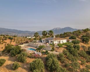 Vista exterior de Casa o xalet en venda en Guaro amb Aire condicionat, Calefacció i Jardí privat