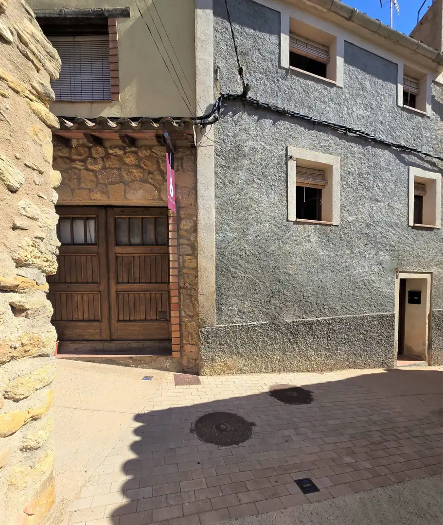 Vista exterior de Casa o xalet en venda en La Morera de Montsant amb Calefacció, Terrassa i Traster