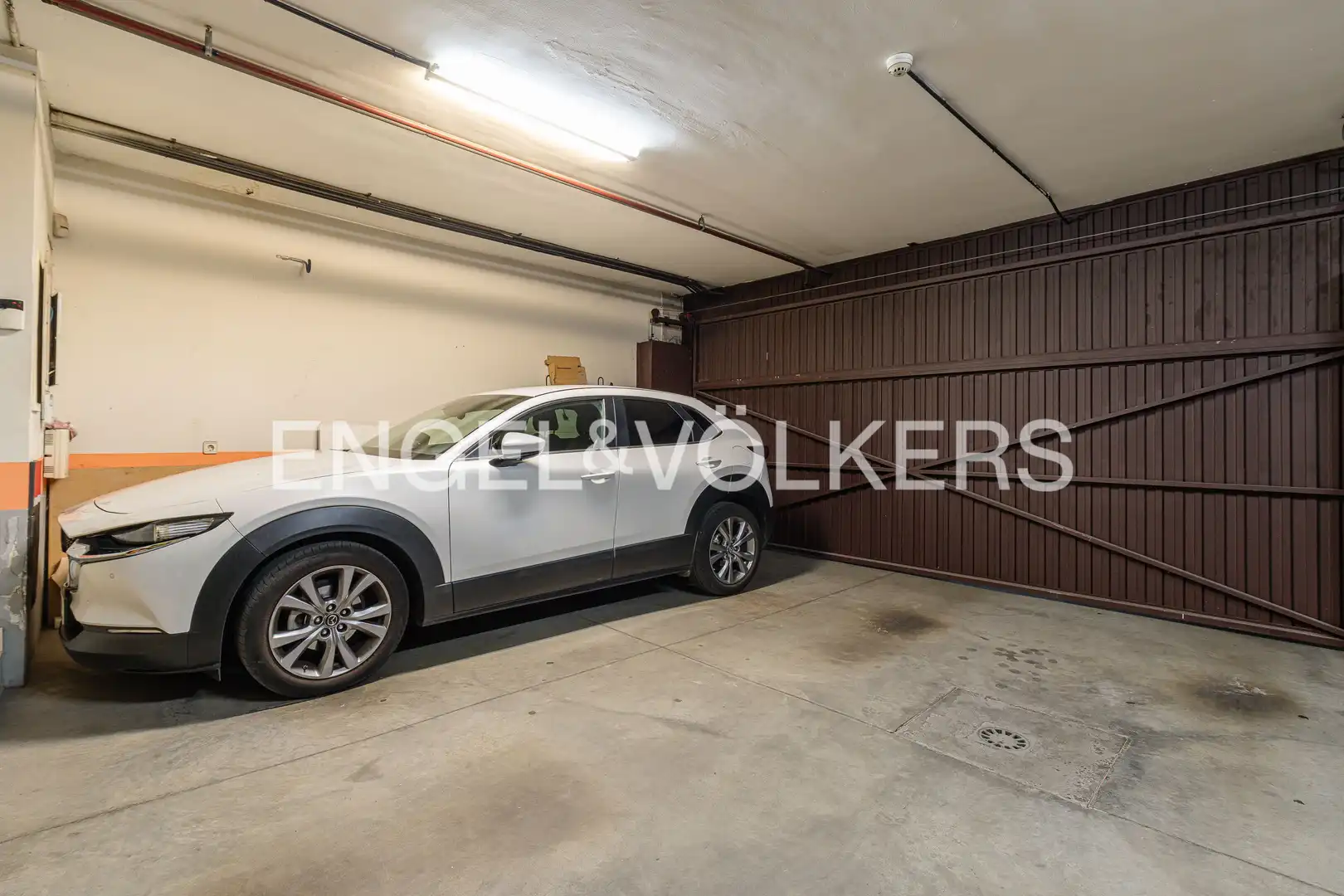 Parking of Houses for sale in Las Rozas de Madrid  with Heating, Private garden and Parquet flooring