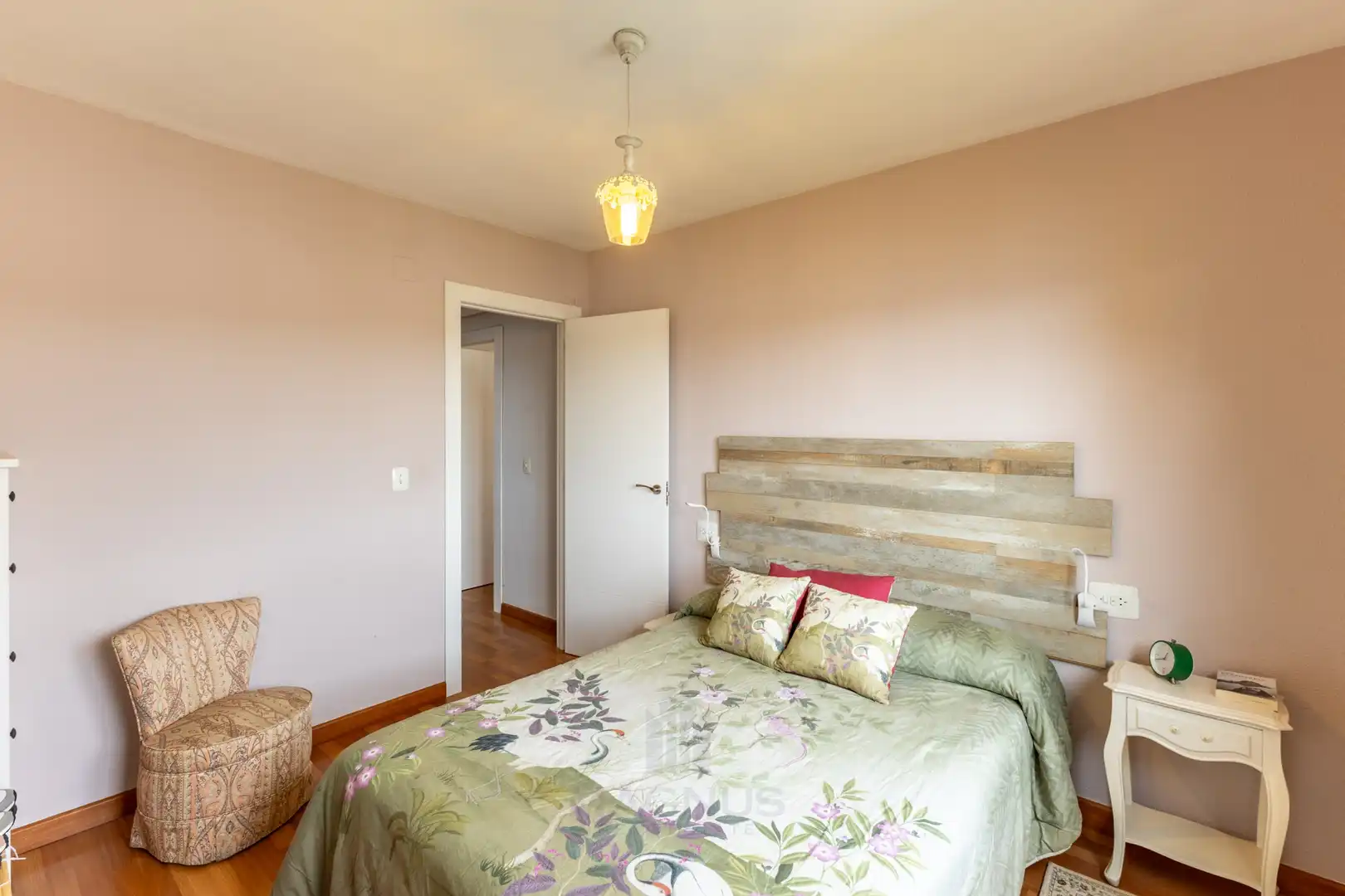 Dormitori de Apartament en venda en Serra, Valencia