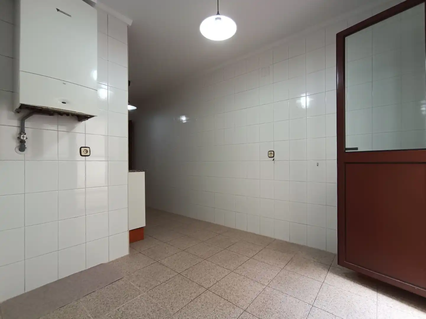 Piso de alquiler en Gijón  con Calefacción, Parquet y Terraza