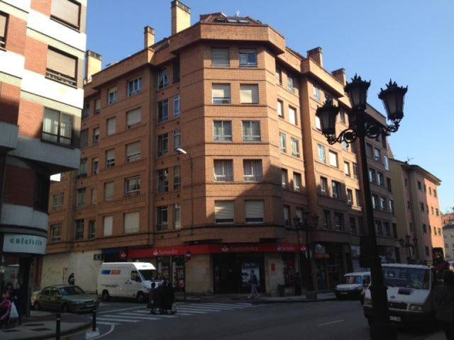 Local comercial en Alquiler en Calle Aureliano San Román en Teatinos - Los Prados