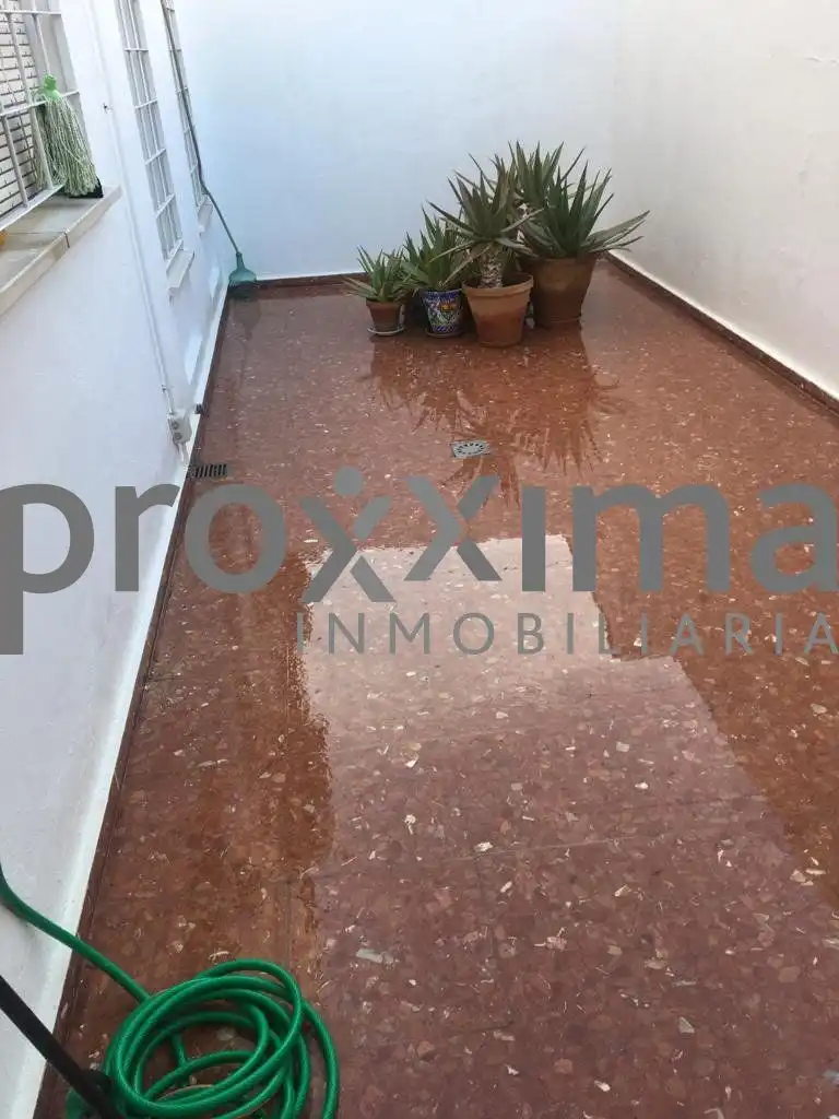 Exterior view of Houses for sale in Sevilla  with Air Conditioner, Terrace and Storage room