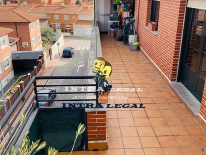 Außenansicht von Wohnung zum verkauf in Santa Marta de Tormes mit Heizung, Terrasse und Möbliert