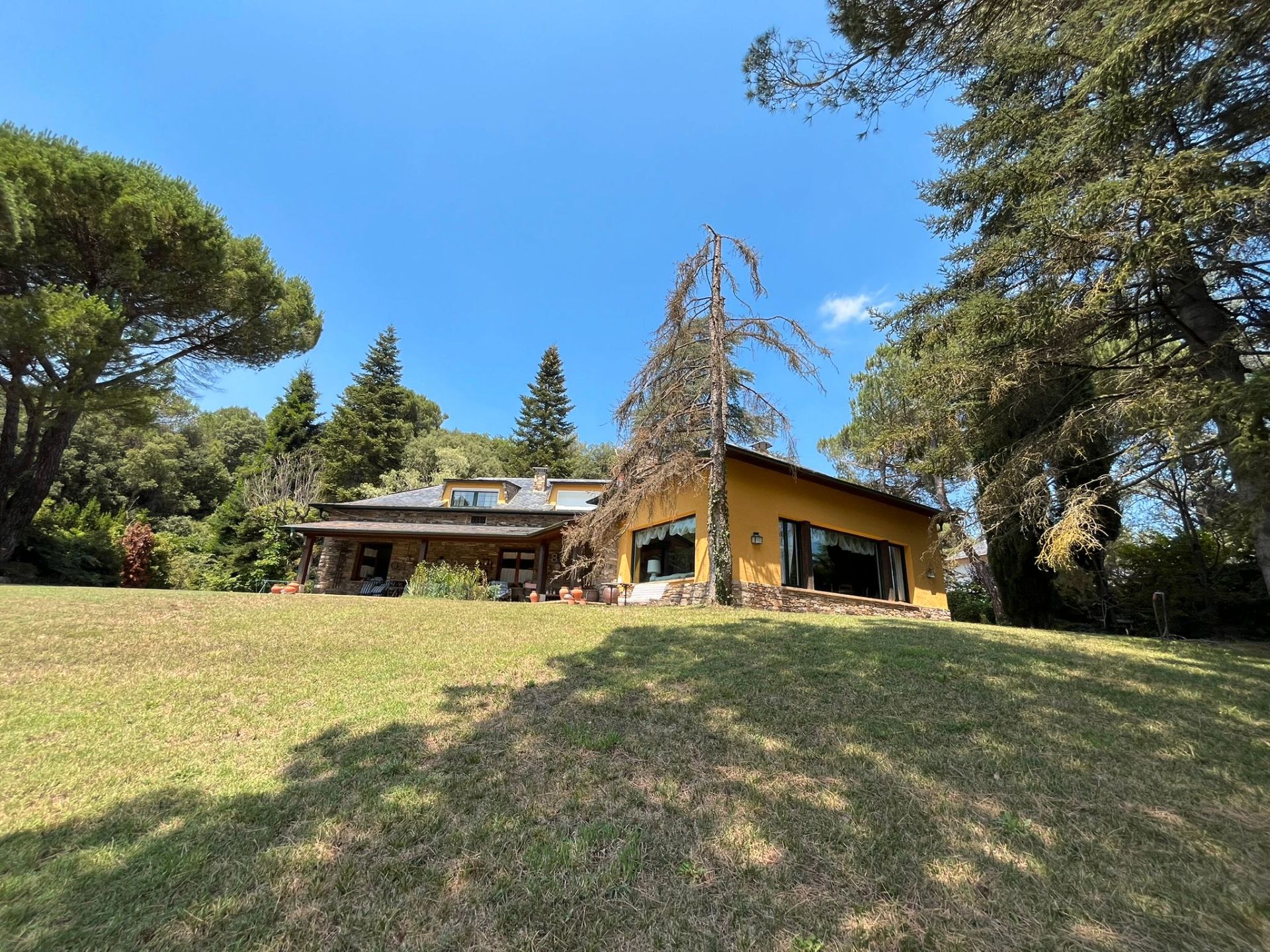 Vista exterior de Casa o chalet en venta en Castellcir con Calefacción, Jardín privado y Parquet