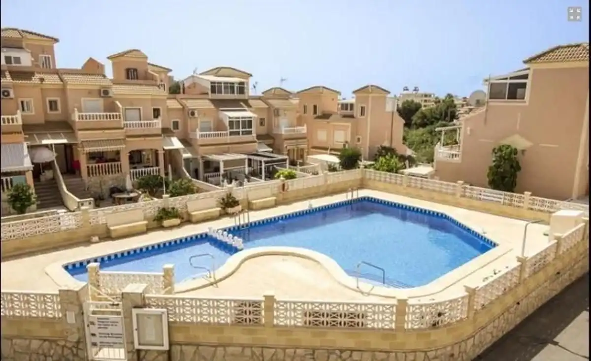 Apartament amb piscina en venda a Orihuela Costa, imagen 2