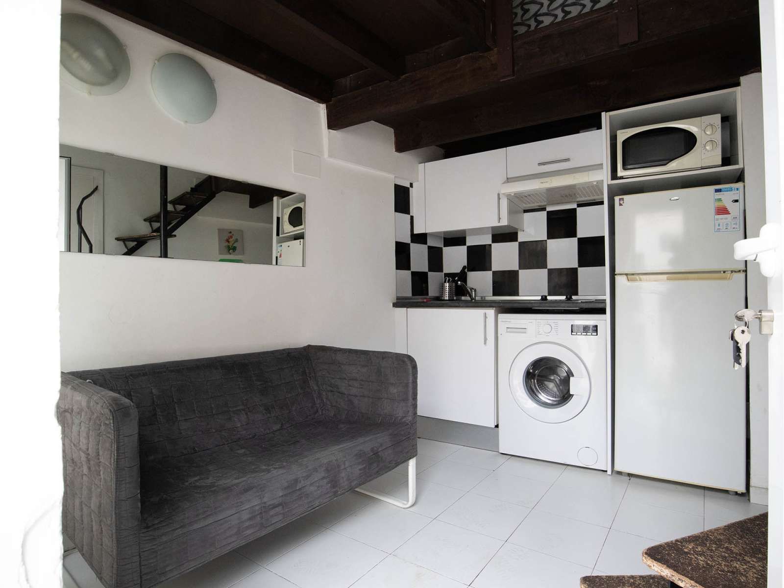 Cuina de Estudi per a compartir en  Madrid Capital amb Aire condicionat, Calefacció i Terrassa
