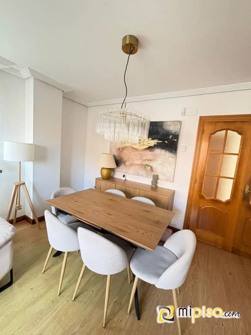 Comedor de Casa adosada en venta en Solórzano con Calefacción y Jardín privado