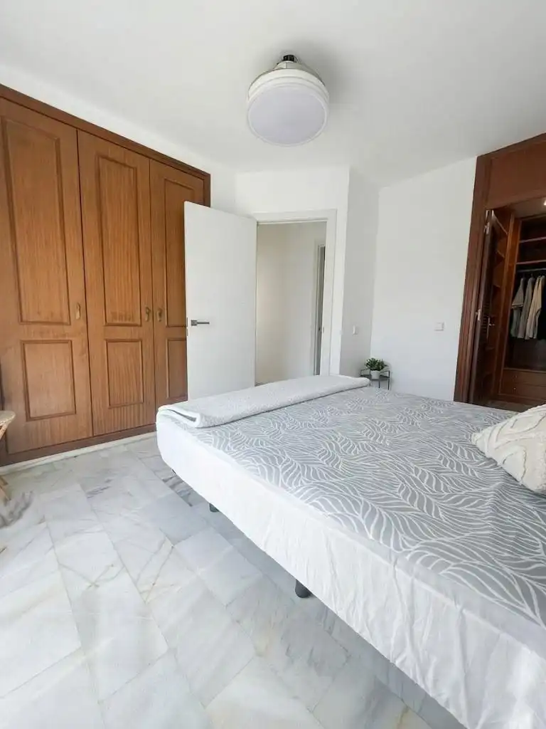 Dormitori de Casa o xalet en venda en Torremolinos amb Aire condicionat, Calefacció i Jardí privat