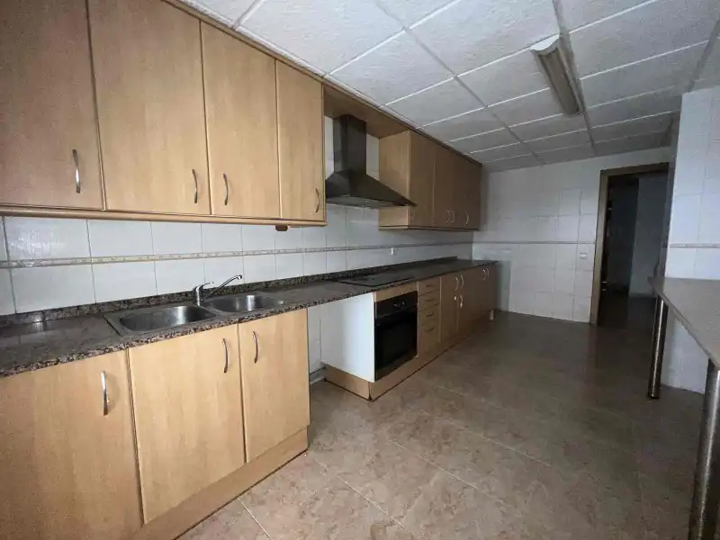 Cocina de Piso en venta en Valls con Calefacción, Trastero y Horno