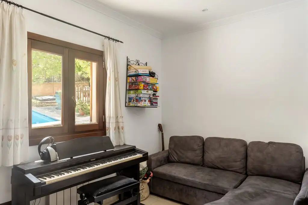 Sala d'estar de Casa o xalet en venda en Alcúdia amb Jardí privat, Terrassa i Piscina