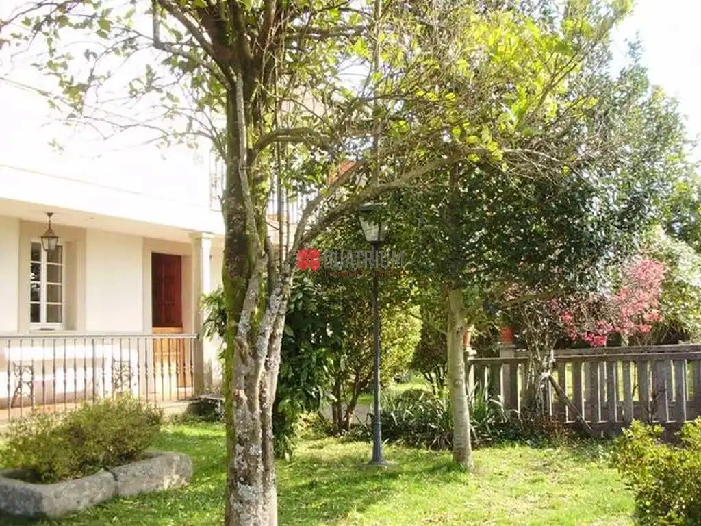 Garden of Houses for sale in Touro  with Private garden, Furnished and Balcony