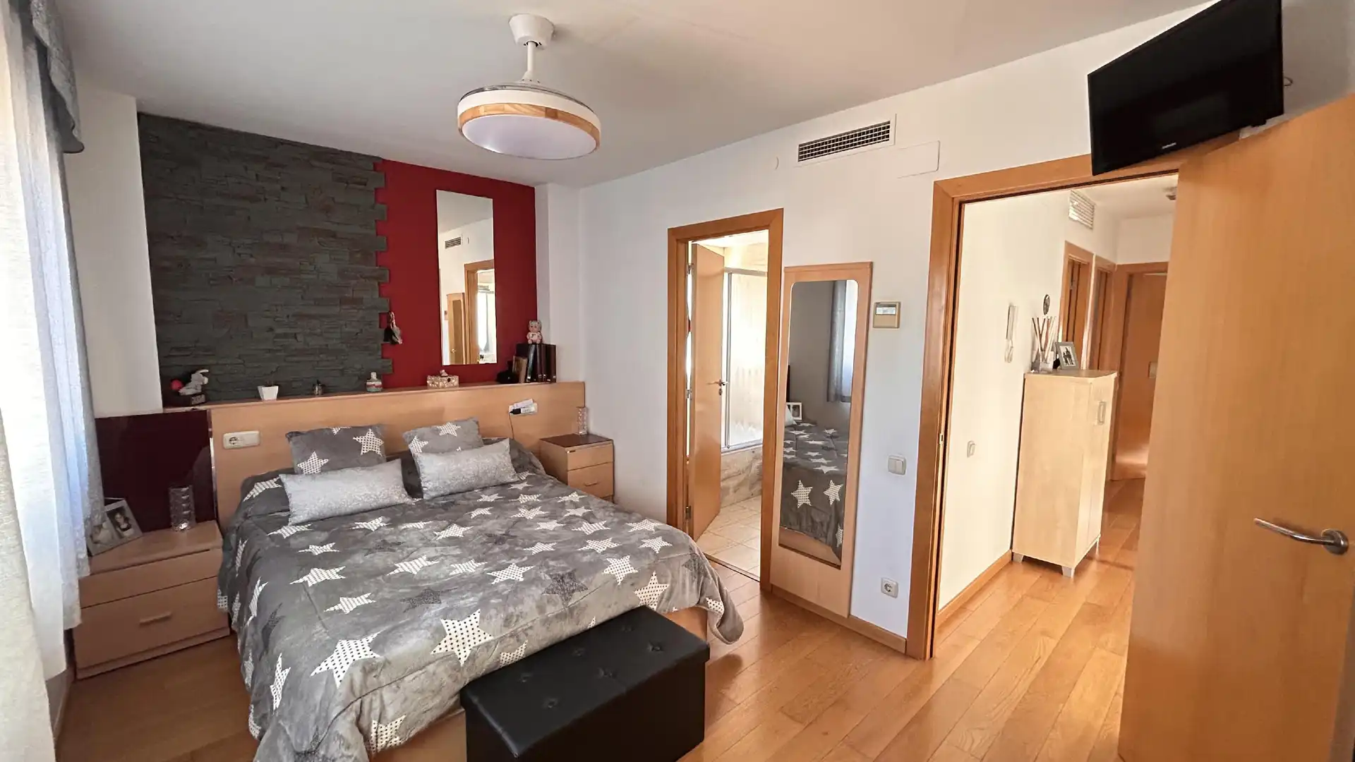 Dormitori de Casa o xalet en venda en Sant Andreu de la Barca amb Aire condicionat, Calefacció i Terrassa