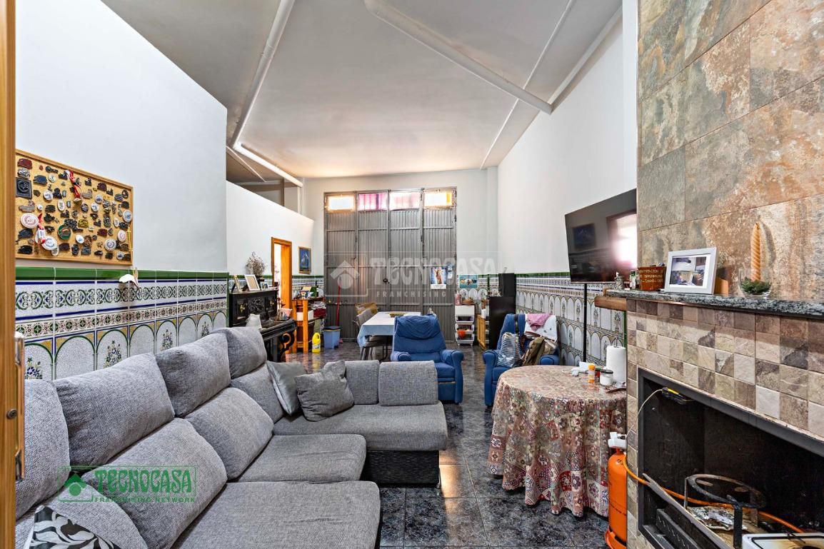Sala d'estar de Casa adosada en venda en El Ejido amb Aire condicionat i Parquet