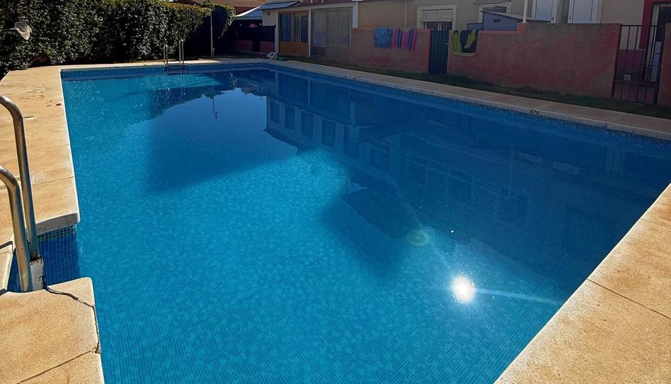 Photo 1 of Single-family semi-detached for sale in Fuente de Piedra, Málaga