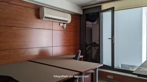 Foto 3 de Oficina en venda a Dos de Maig, 292, El Camp de l'Arpa del Clot, Barcelona