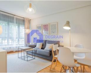 Living room of Flat to rent in Oviedo   with Heating, Furnished and Balcony