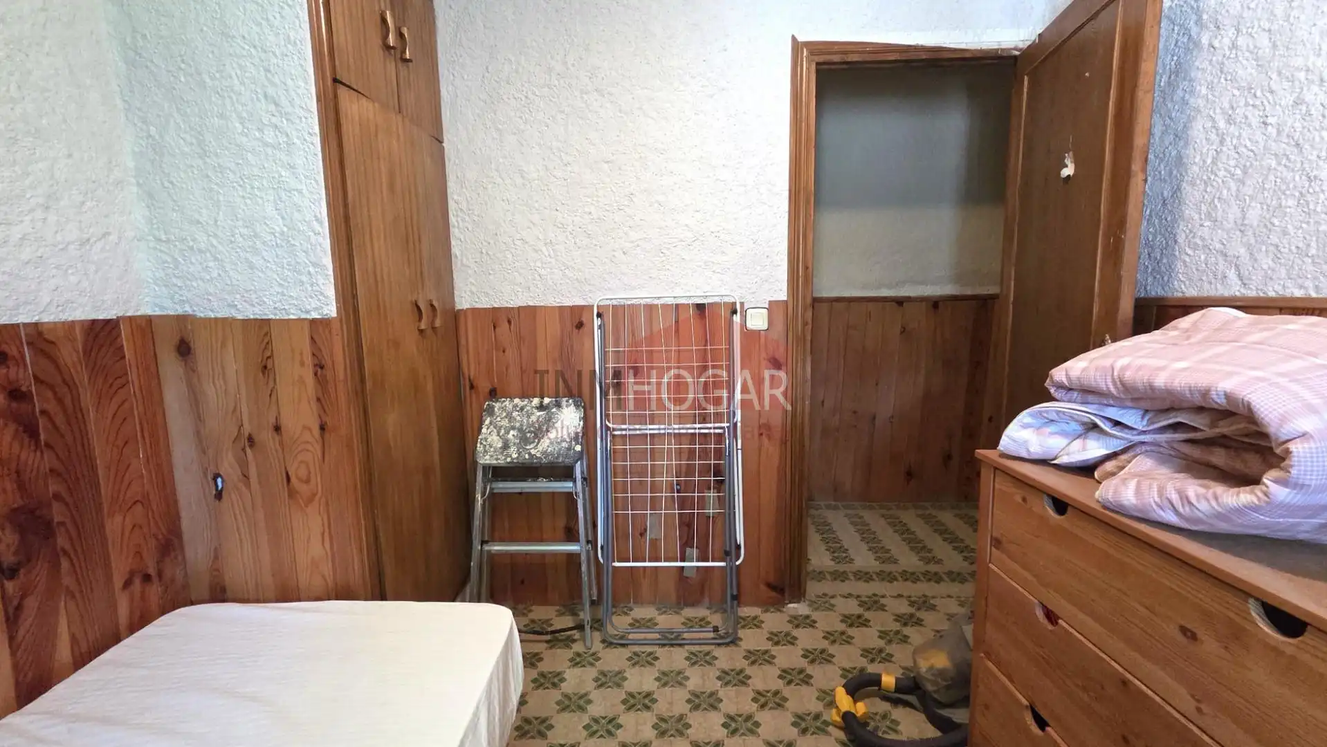 Dormitori de Casa o xalet en venda en Herradón de Pinares amb Calefacció i Moblat