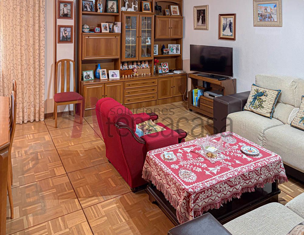 Living room of Flat for sale in  Madrid Capital  with Air Conditioner, Heating and Terrace