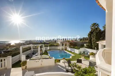 Chalet con piscina en venta en El Faro de Calaburra - Chaparral, imagen 12