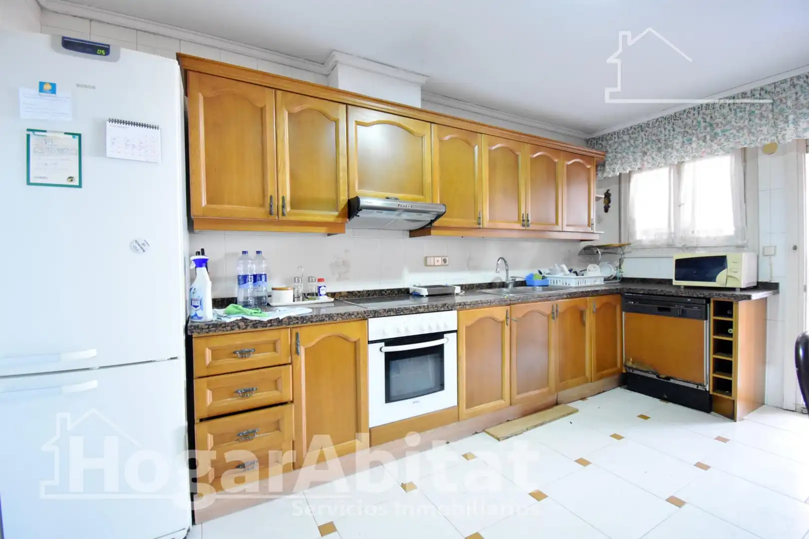 Flat with lift for sale in Passeig de les Germanías, imagen 2