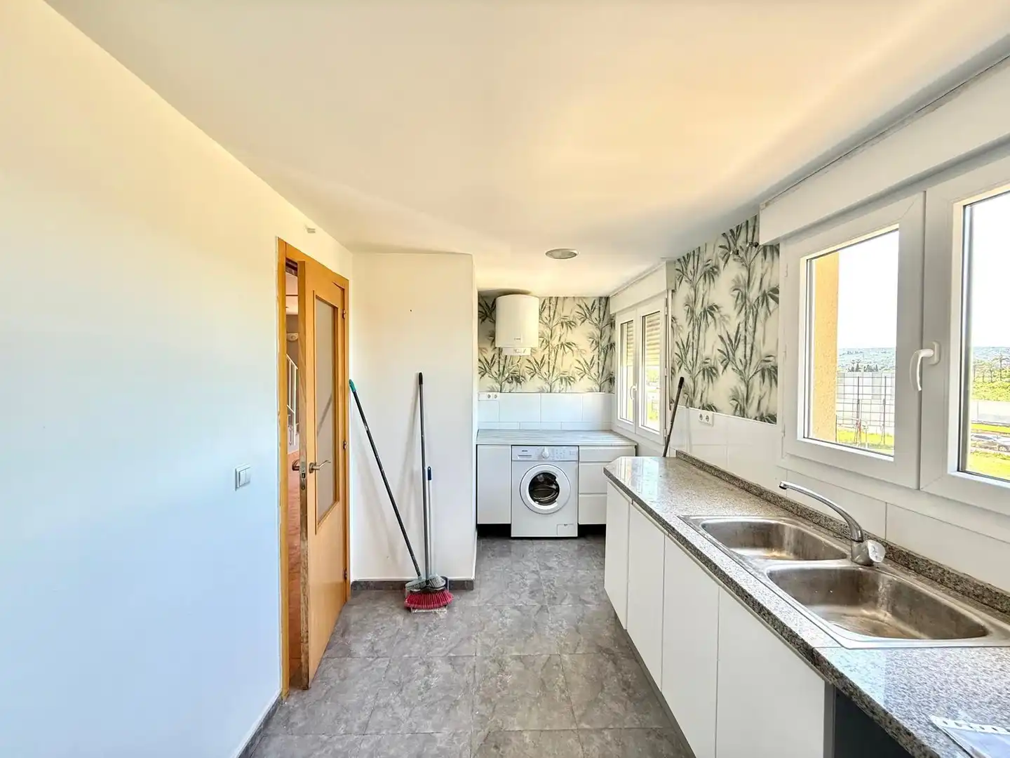 Kitchen of Attic for sale in Alzira  with Alarm