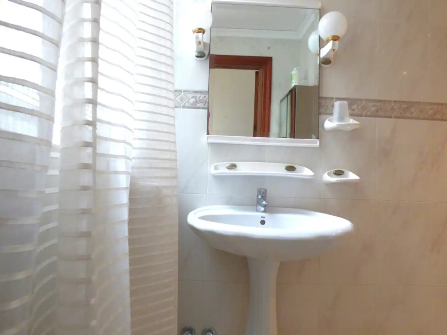 Bathroom of Flat for sale in Cádiz  with Terrace and Balcony