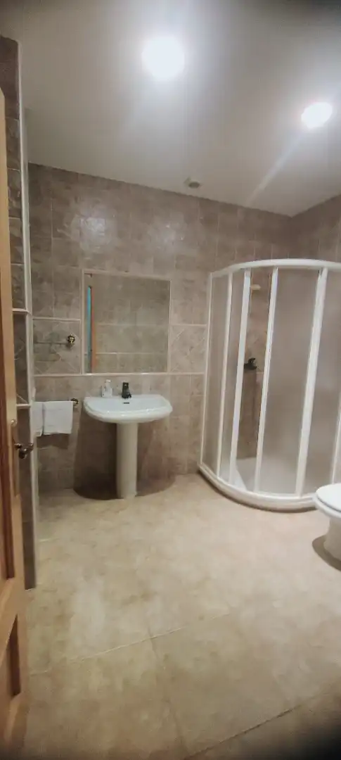 Badezimmer von Gebäude zum Verkauf in Villanueva de la Reina mit Alarm