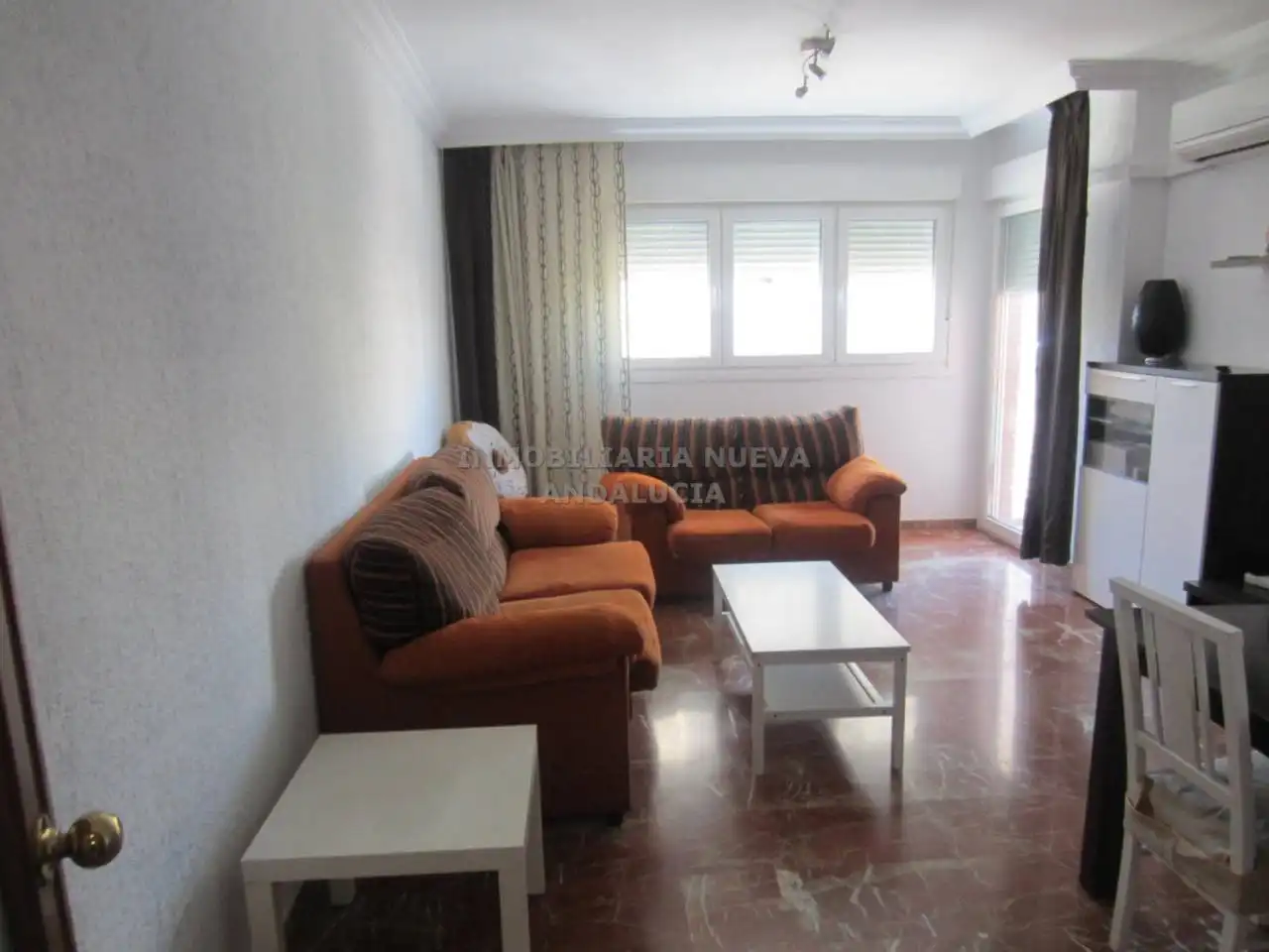 Sala de estar de Piso de alquiler en Almería con Terraza y Amueblado