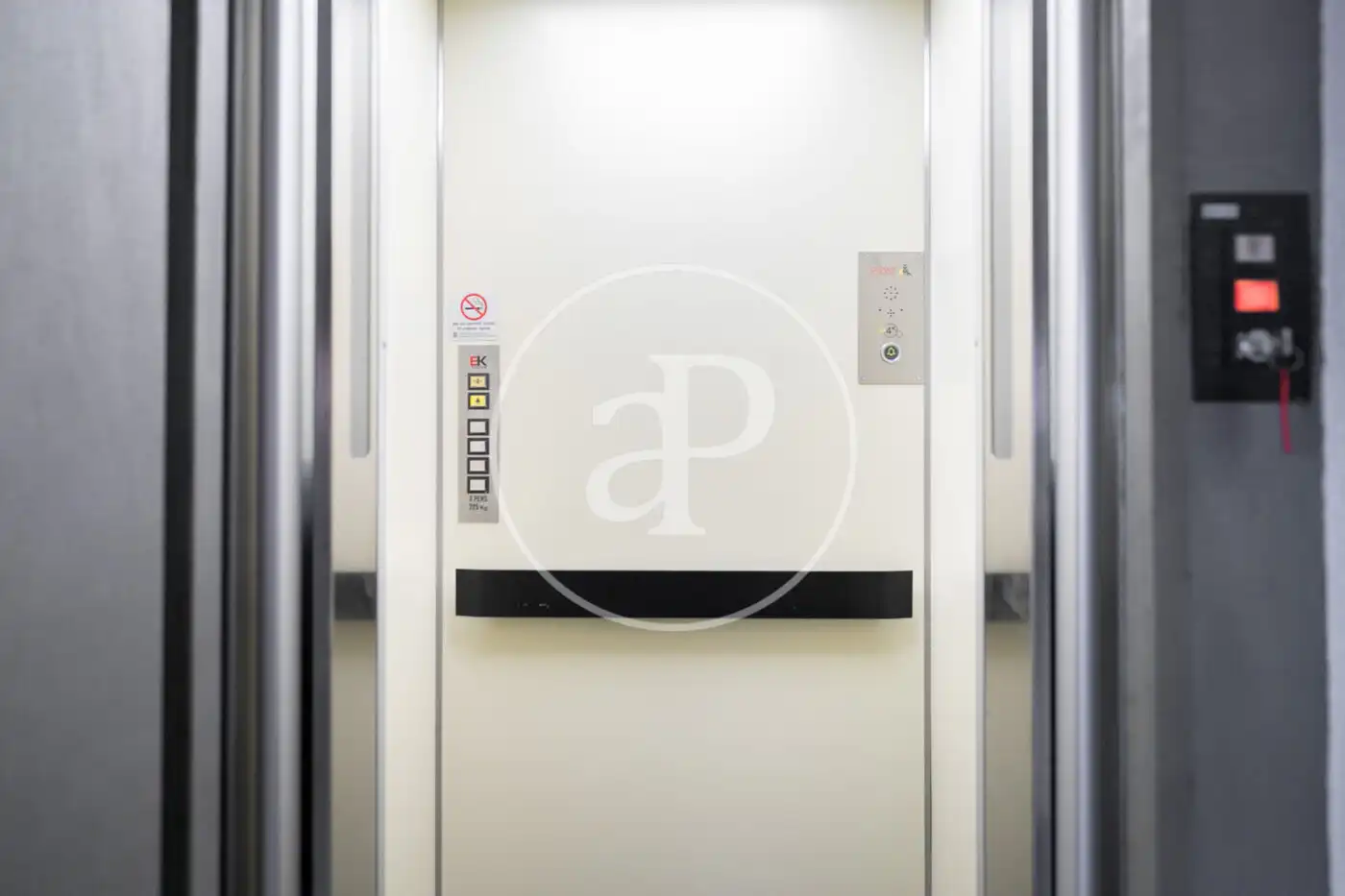 Parking of Houses for sale in Barcelona  with Air Conditioner, Heating and Terrace