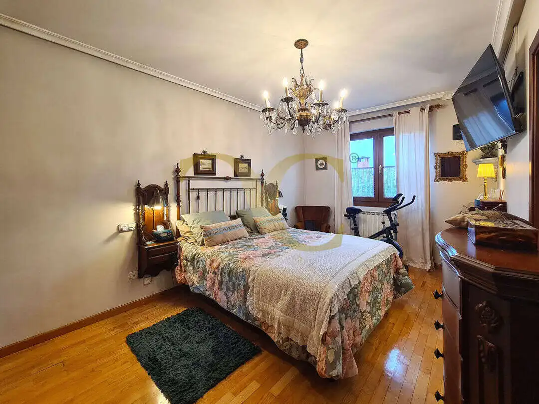 Habitación de Casa o chalet en venta en Noreña con Calefacción, Jardín privado y Terraza