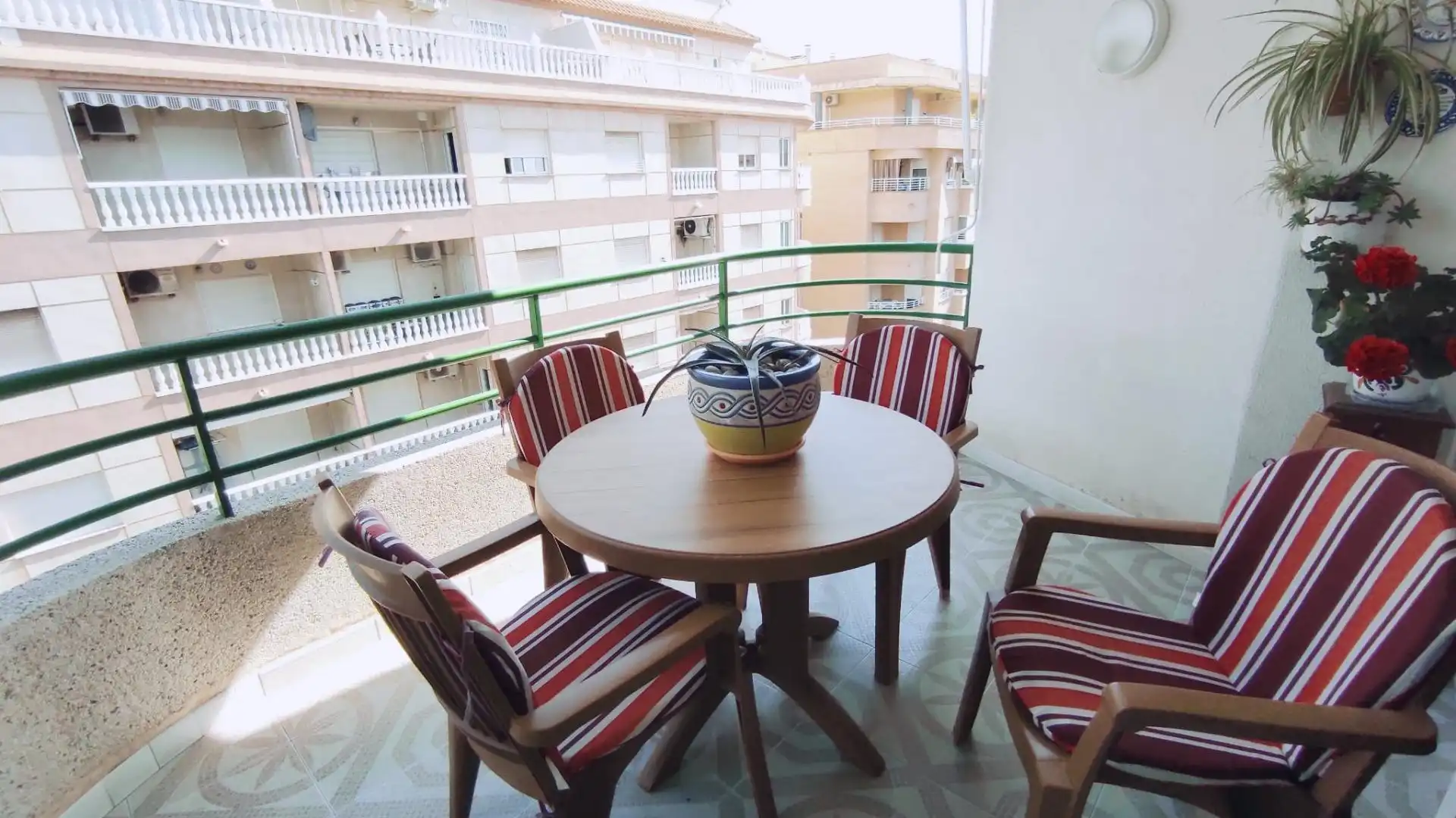 Terrassa de Apartament en venda en Torrevieja amb Aire condicionat, Terrassa i Traster