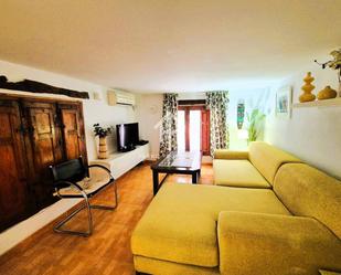 Sala d'estar de Apartament de lloguer en Loja amb Aire condicionat i Moblat