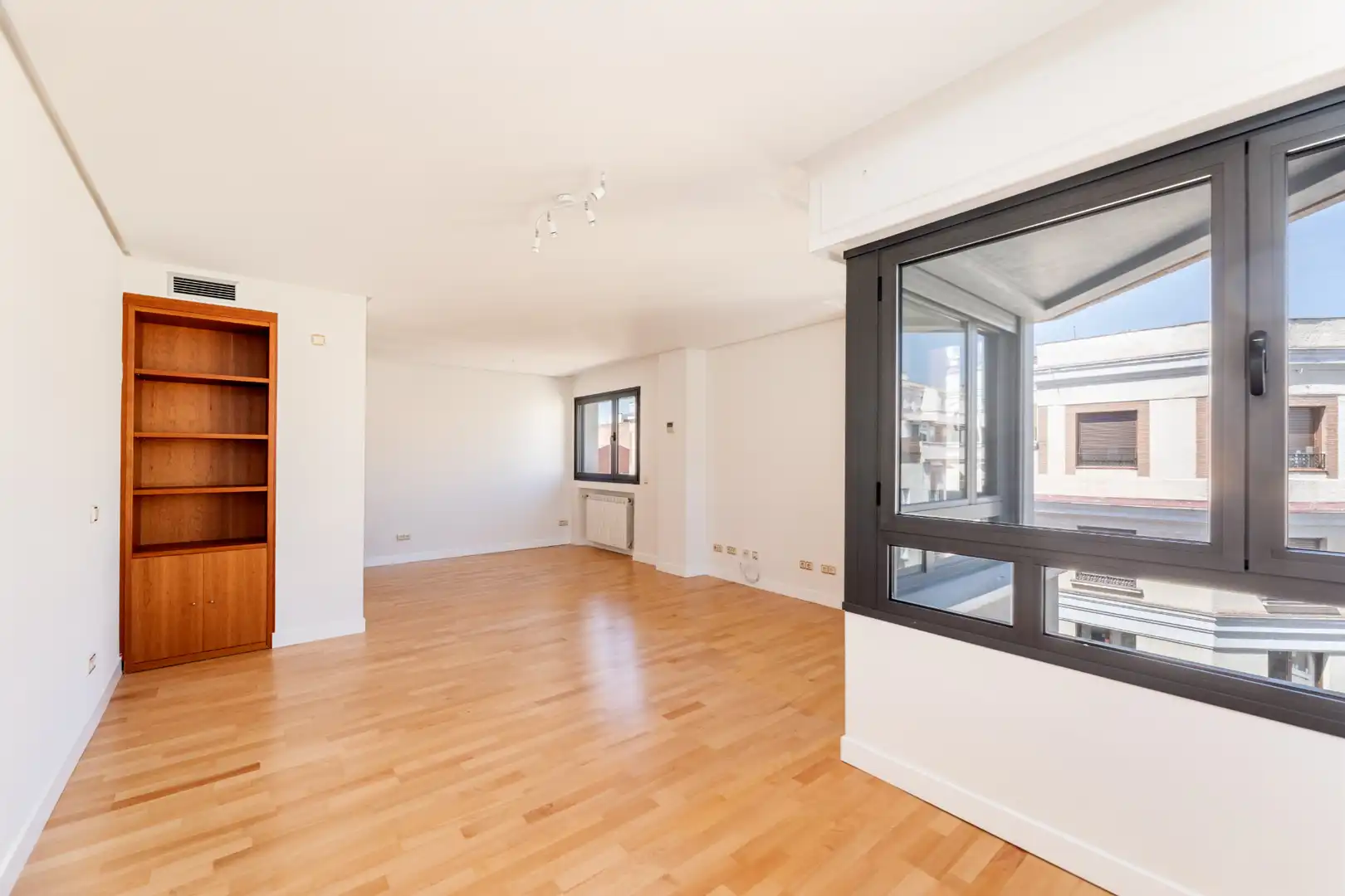 Sala de estar de Ático de alquiler con opción a compra en Madrid con Aire acondicionado, Calefacción y Terraza