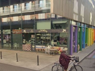Local comercial en venta en Carrer Antoni Llopis 12