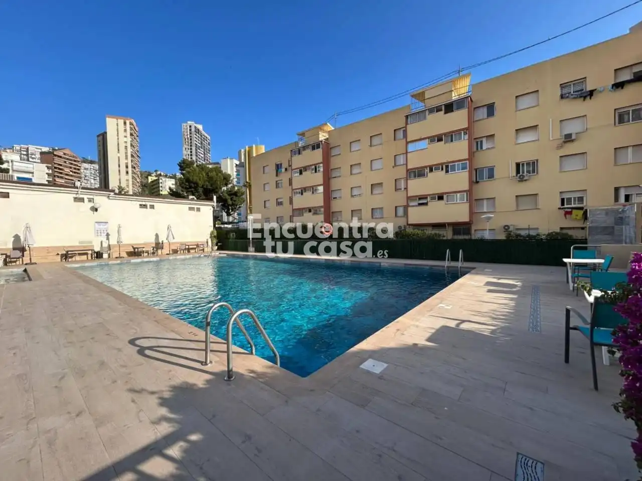 Flat with terrace for sale in Calle Londres, imagen 26