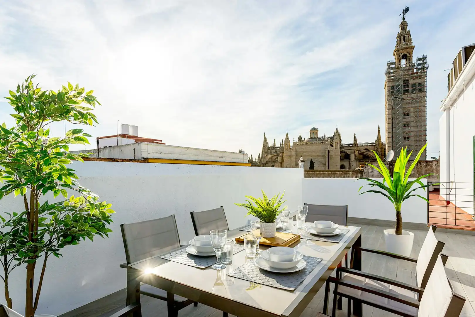 Terrasse von Wohnung zur Miete in Sevilla mit Klimaanlage, Heizung und Waschmaschine