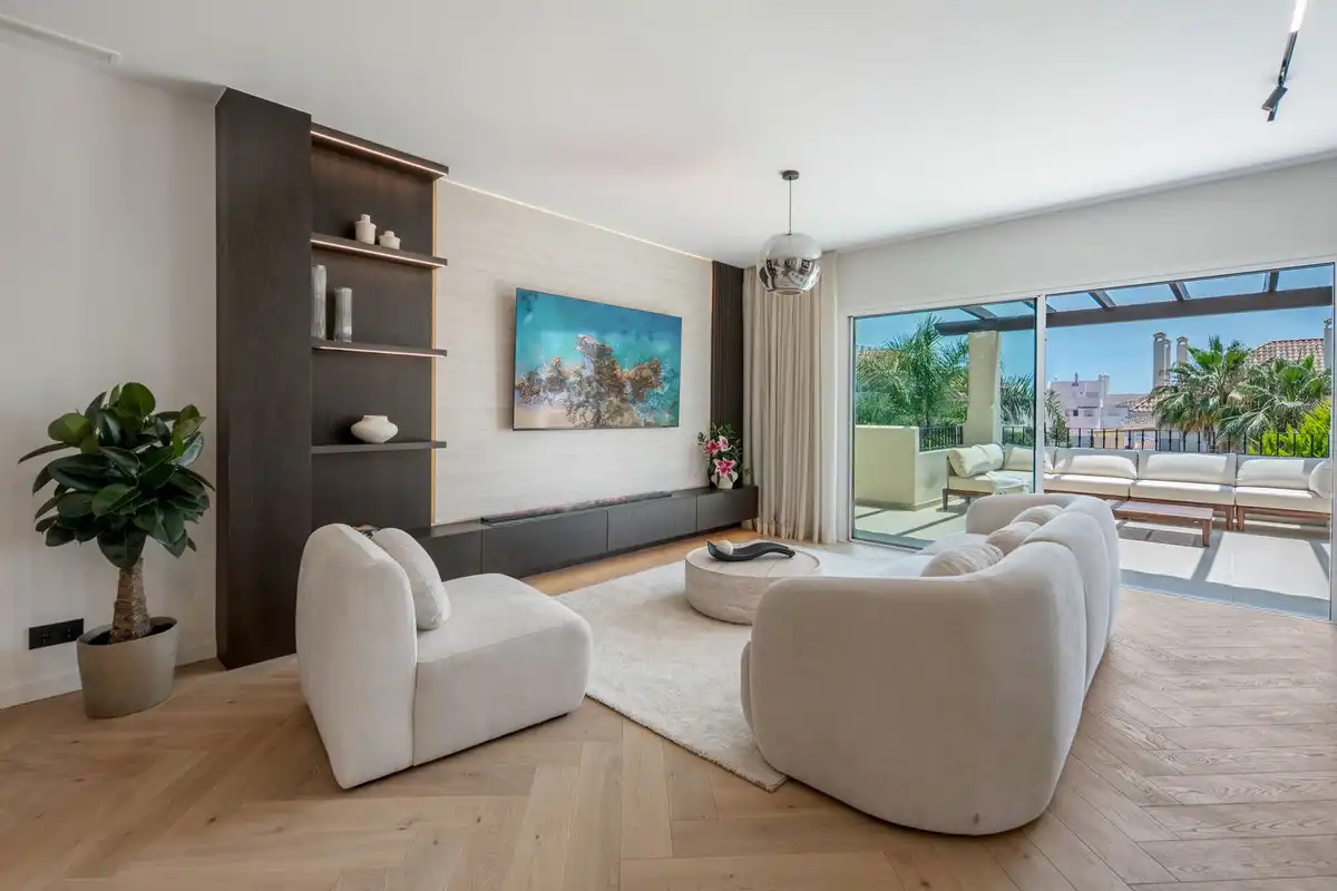 Duplex with pool for sale in Nueva Andalucía, imagen 4