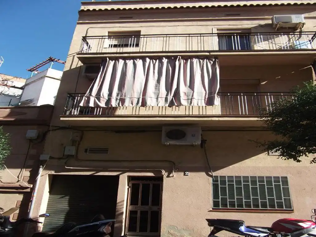 Casa aparellada en venda a C/ Federico García Lorca