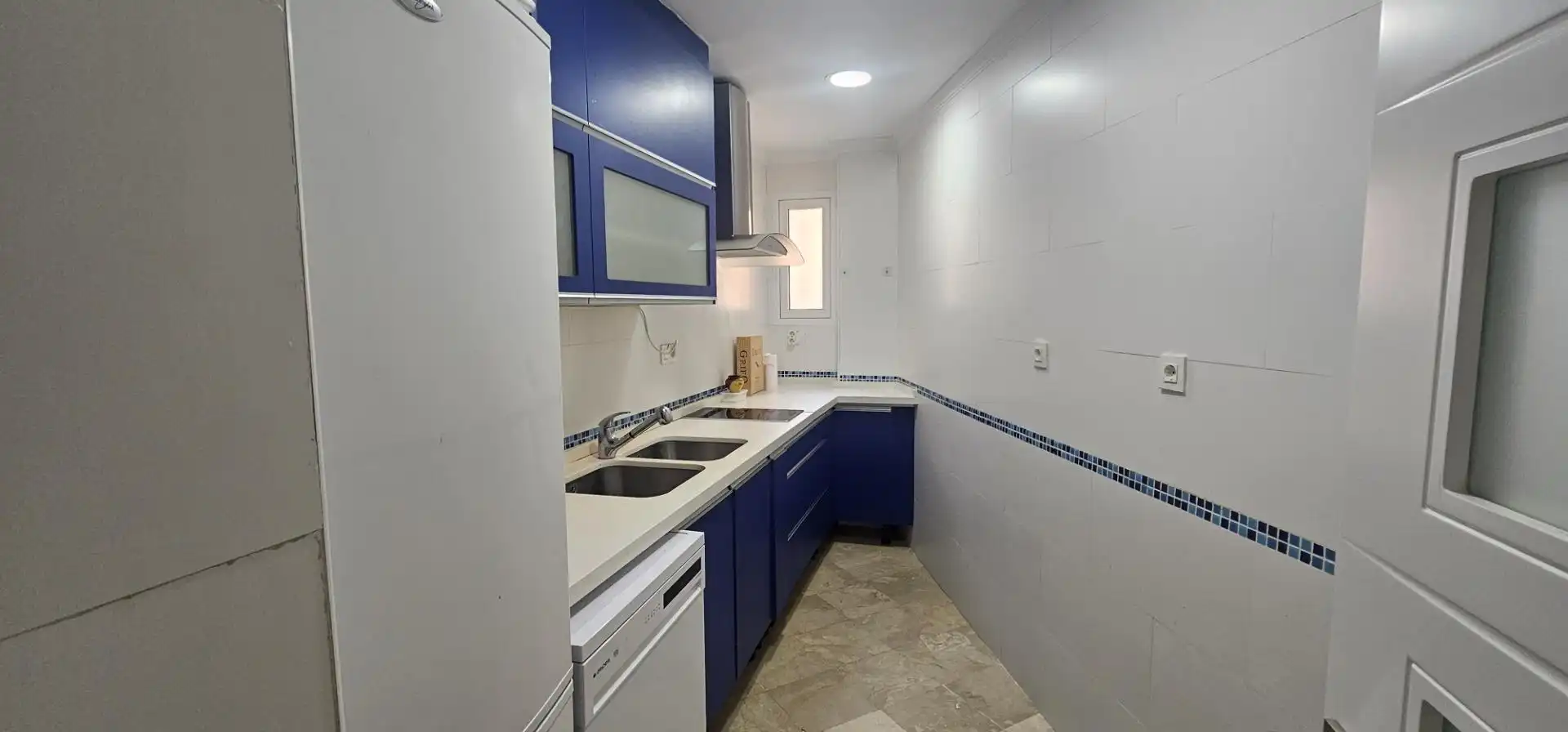 Flat for rent in Calle de Aixa 'La Horra', Camino de los Neveros - Serrallo