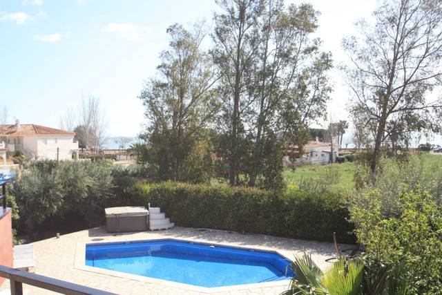 Casa-chalet en Venta en El Perelló