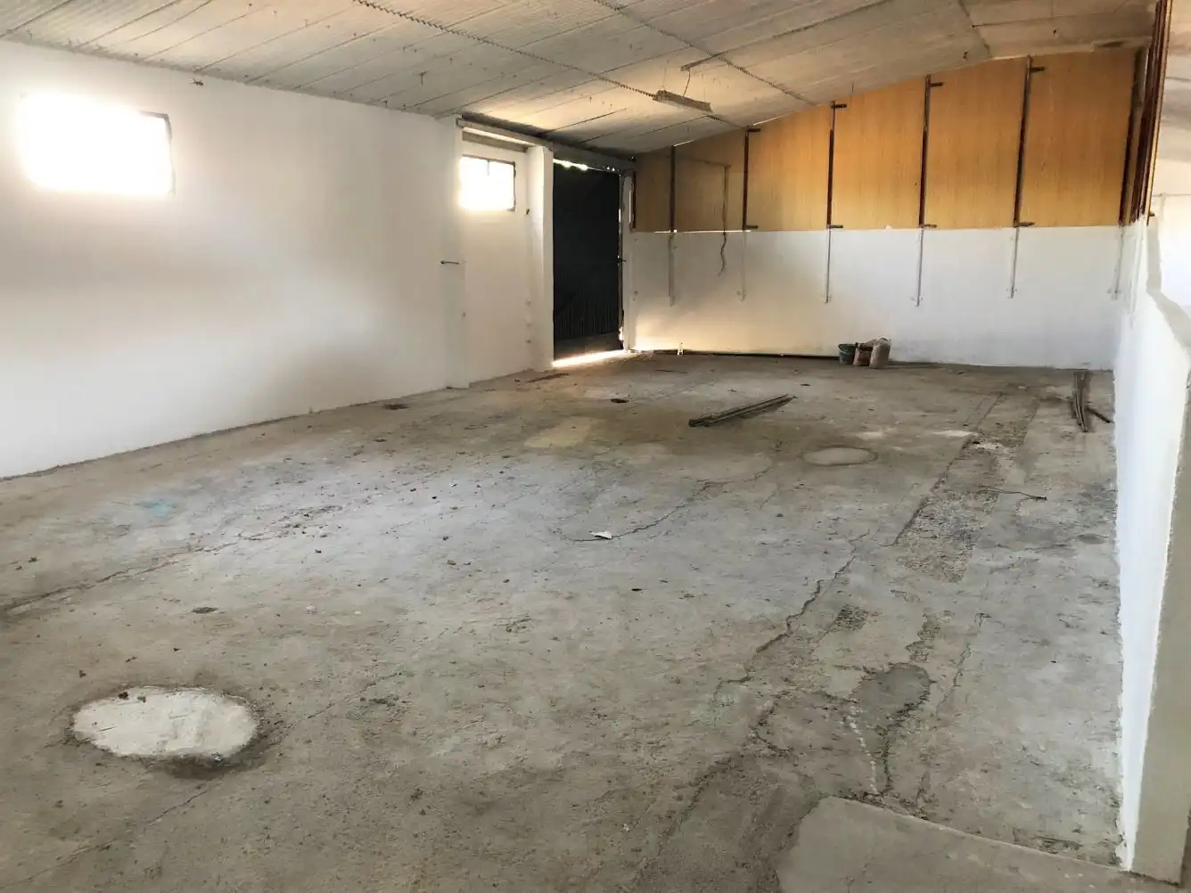Nave industrial de alquiler en Serracines