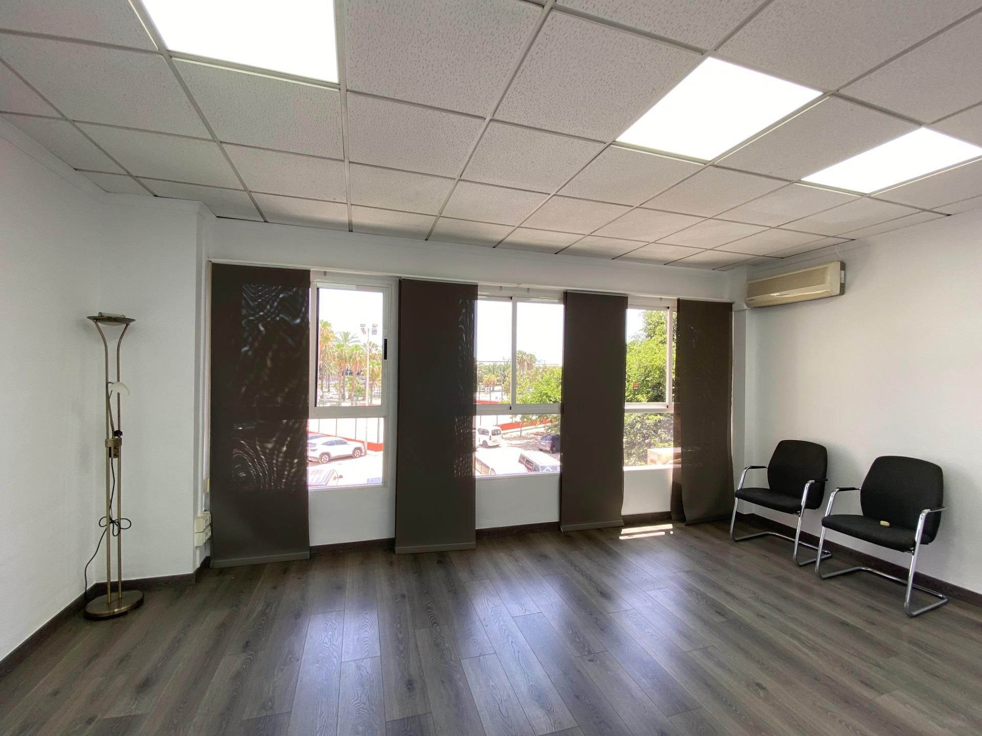 Office to rent in  Valencia Capital  with Terrace