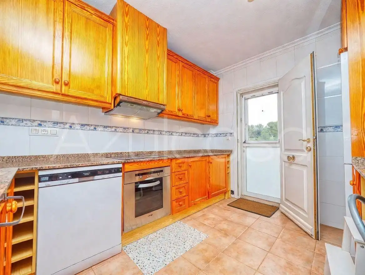 Cocina de Casa o chalet en venta en Castalla con Jardín privado, Terraza y Trastero