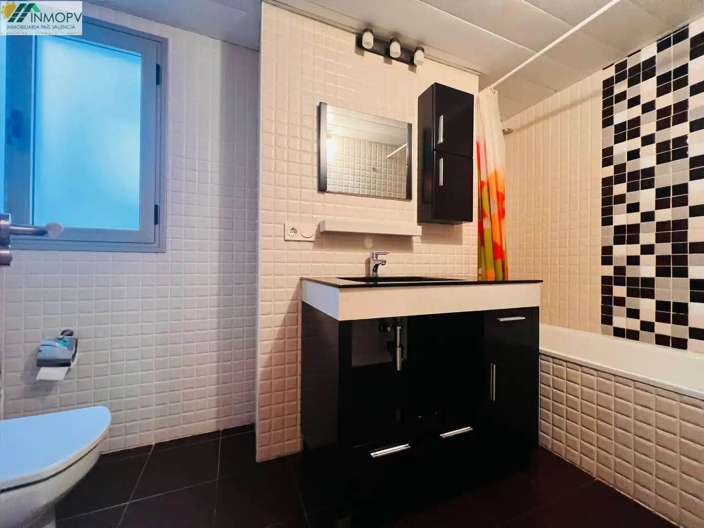 Bathroom of Flat for sale in Vinaròs  with Air Conditioner, Heating and Furnished