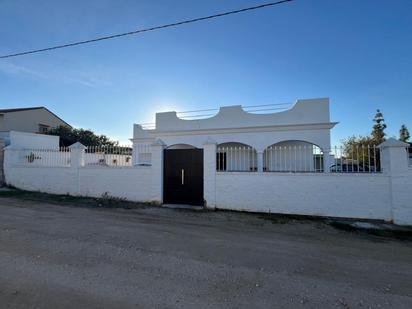 Exterior view of House or chalet for sale in Morón de la Frontera  with Private garden, Terrace and Community pool