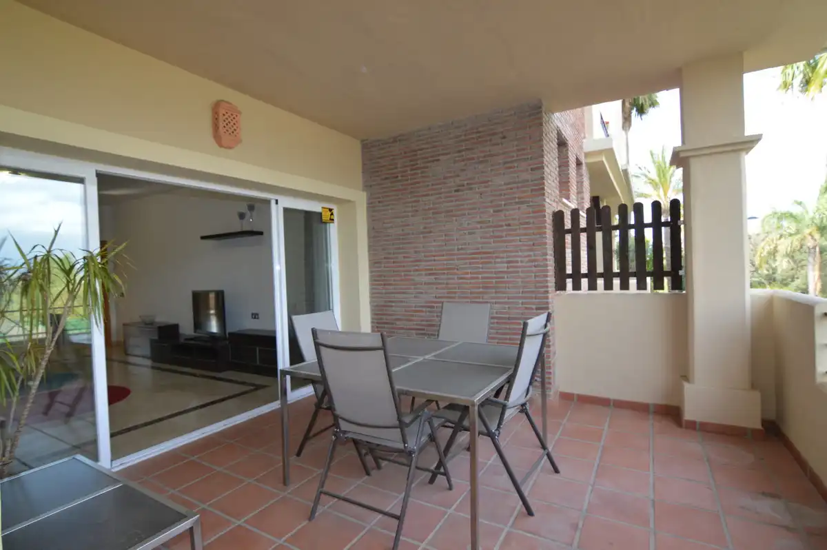 Terrassa de Pis en venda en Estepona amb Aire condicionat, Terrassa i Moblat