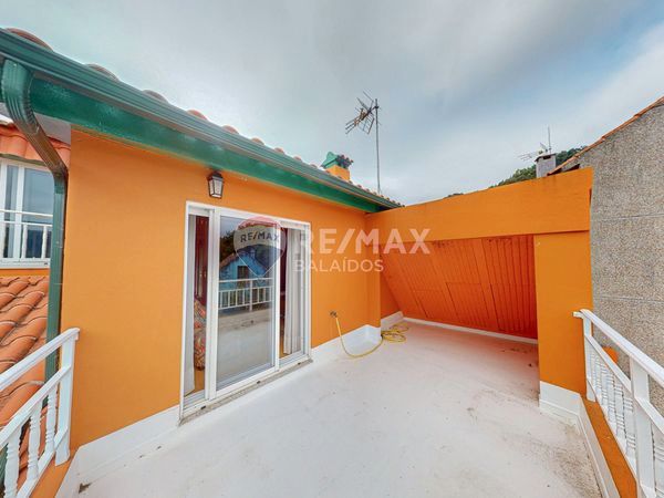 Vista exterior de Casa o chalet en venta en Vigo  con Calefacción, Jardín privado y Terraza