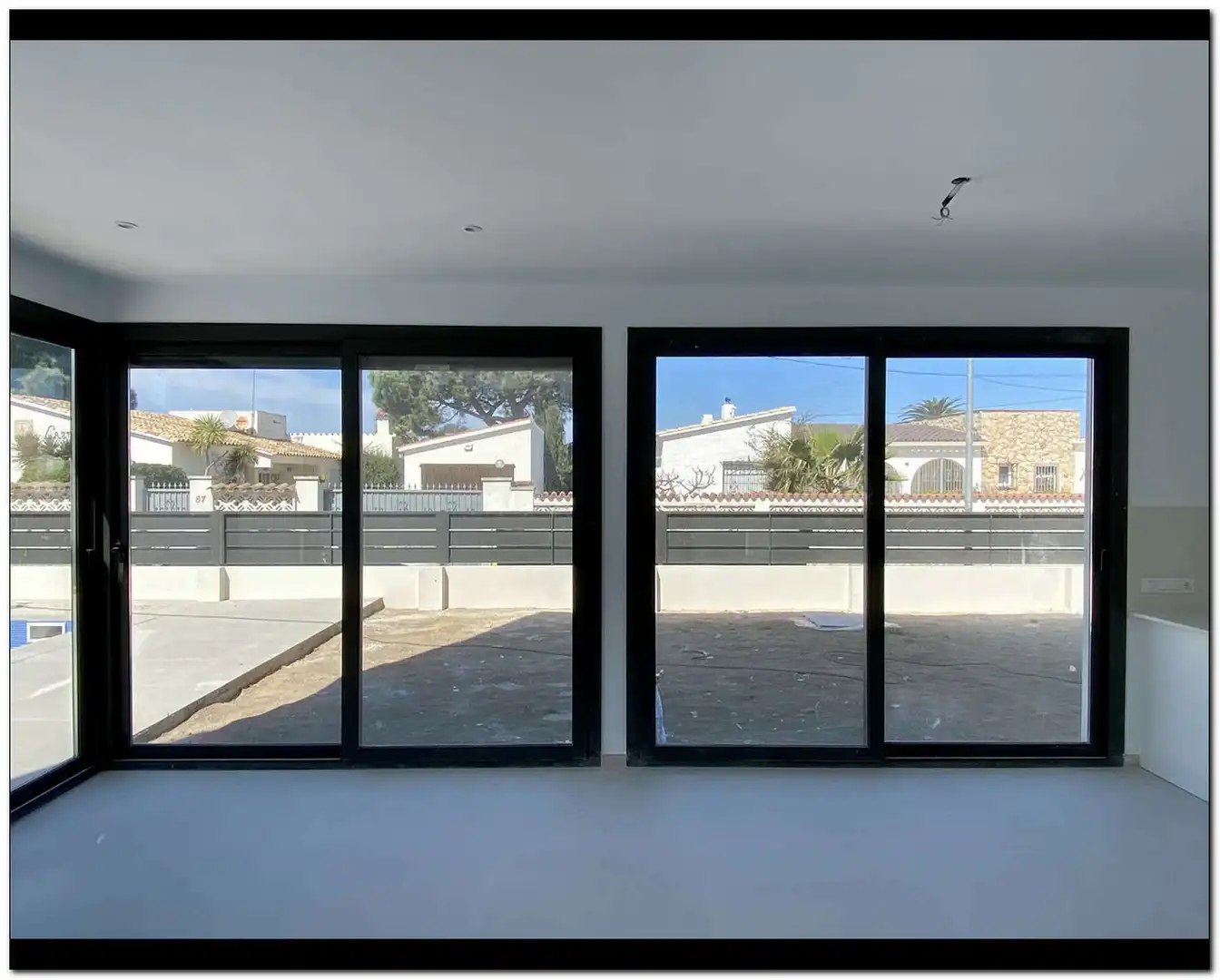 House with pool for sale in Requesens, imagen 4