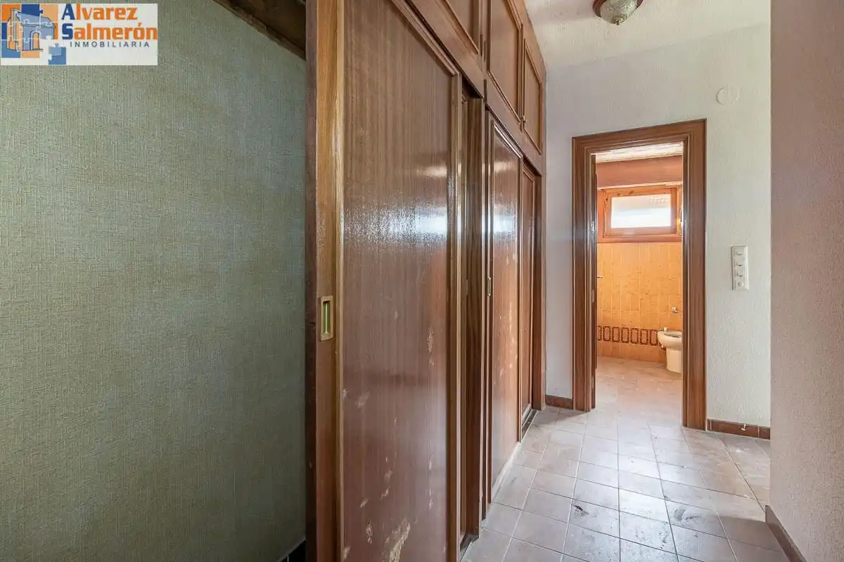 Casa rústica amb piscina en venda a Santa Fe, imagen 32